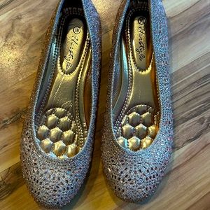 Rose gold rhinestone flats!